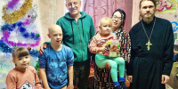 Священник принял участие в рождественской акции - Балашовская Епархия