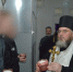 Епископ Тарасий поздравил осужденных с Пасхой и подарил куличи - Balashover.Ru