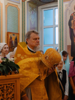 Митрополит Варсонофий совершил Божественную литургию на своей малой родине в с. Малиновка