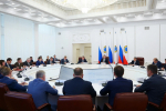 Губернатор провел совещание с главами районов области
