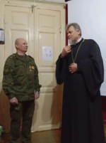 Благочинный принял участие во встрече в Красноармейском краеведческом музее с участником СВО